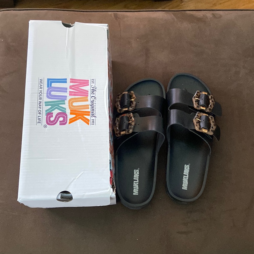 Women’s sandals